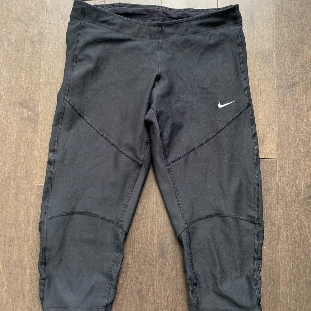 Nike dri fit cropped leggings